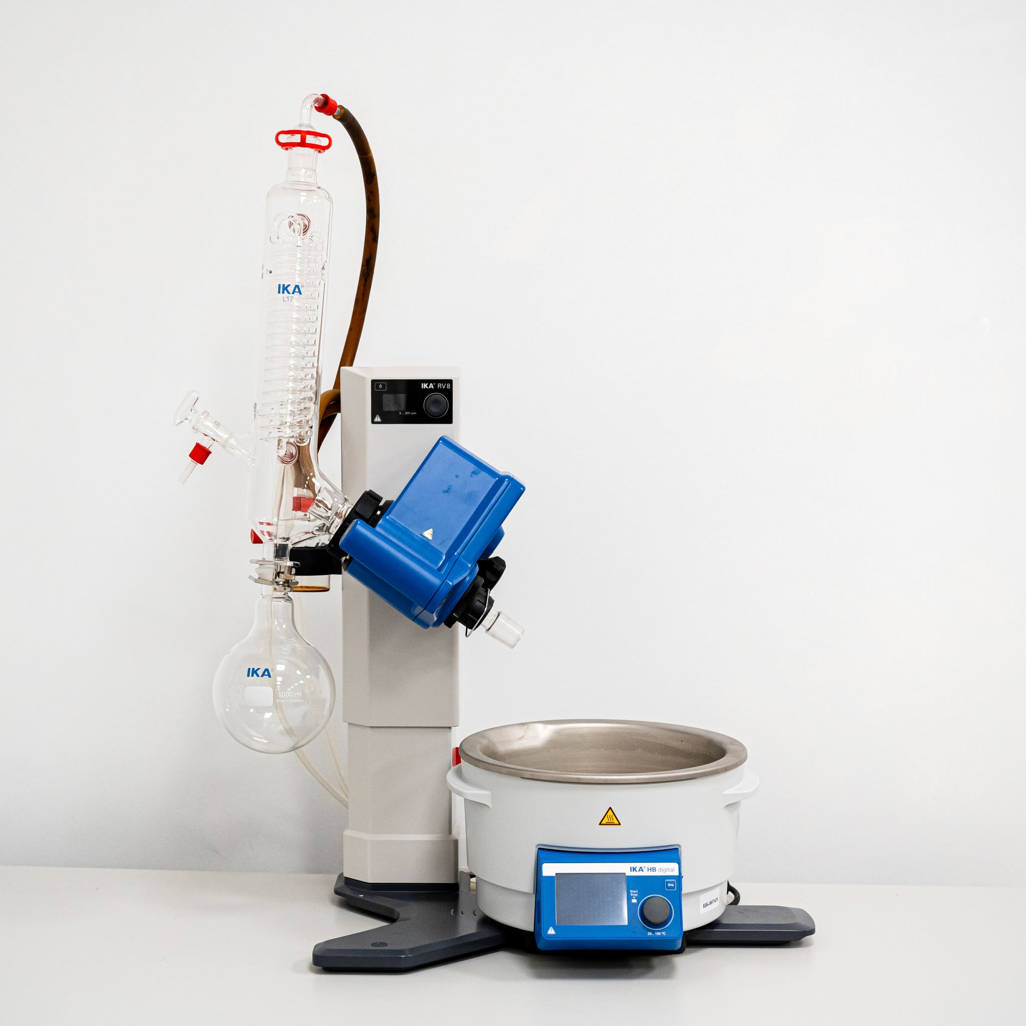 Ротационный испаритель с нагревательной баней IKA RV 8 V